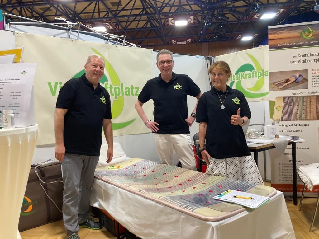 Das VitalKraftplatz Team auf einer Messe